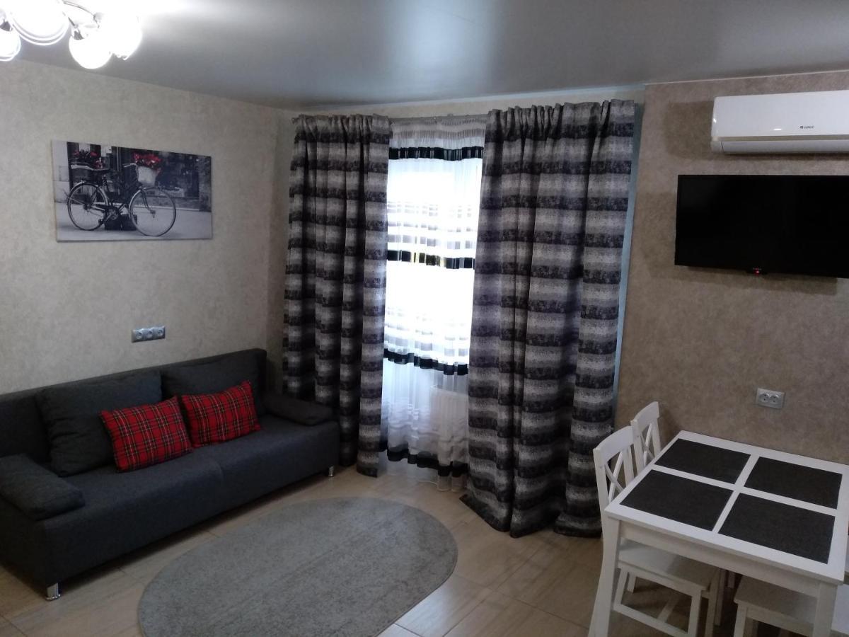 Luxuri Apartments Tsjernihiv Eksteriør bilde