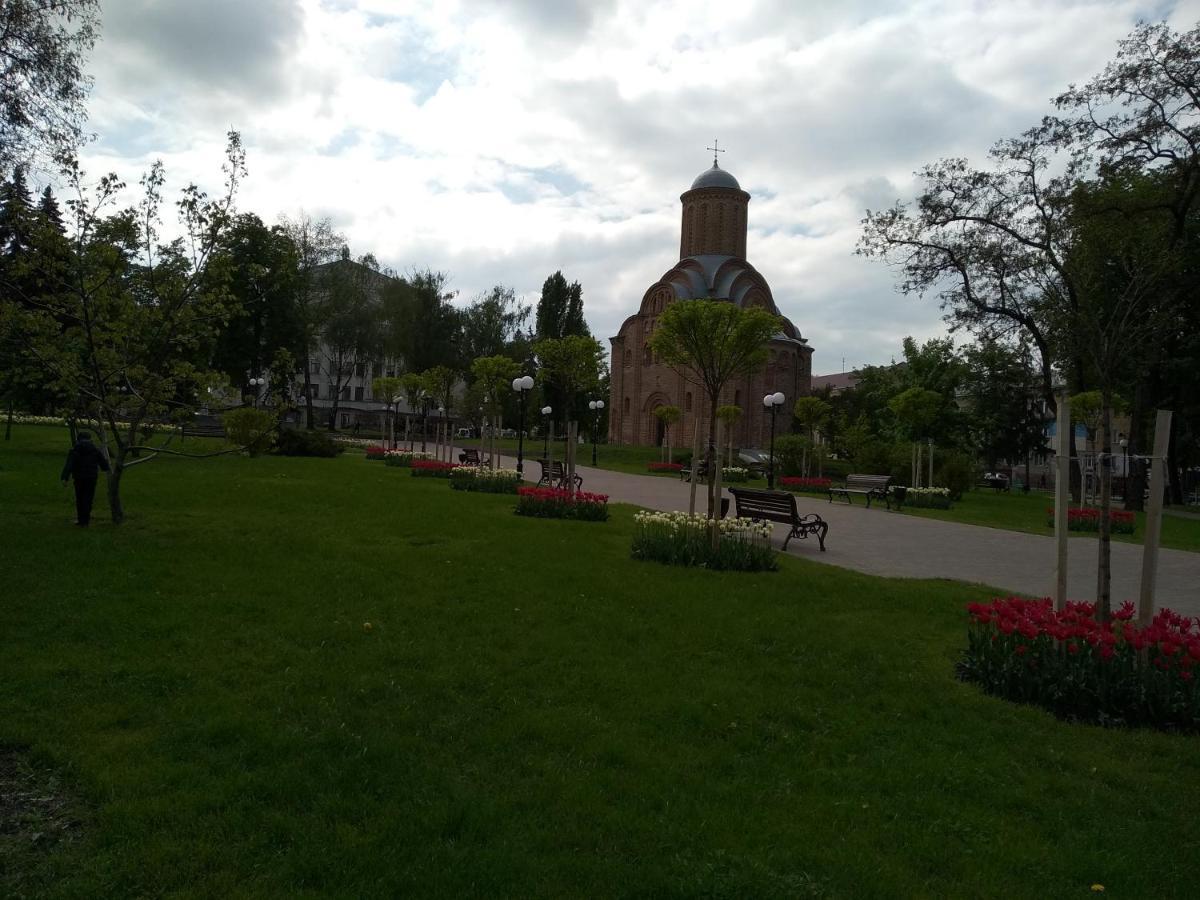 Luxuri Apartments Tsjernihiv Eksteriør bilde