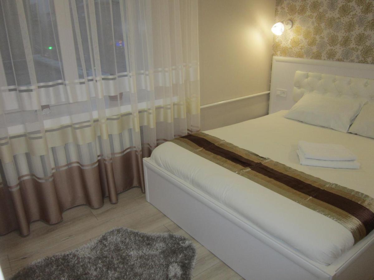 Luxuri Apartments Tsjernihiv Eksteriør bilde